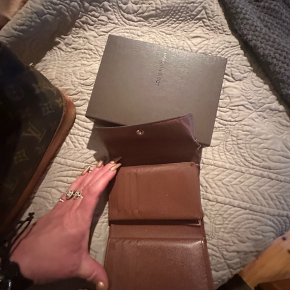 100% Authentic Louis Vuitton Small Canvas Wallet Made In France - Picture 6 of 7